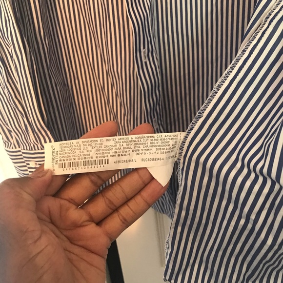 Blue and white button up Zara Shirt - Picture 6 of 6